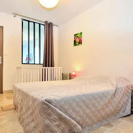 Stunning In Comps With Kitchen *